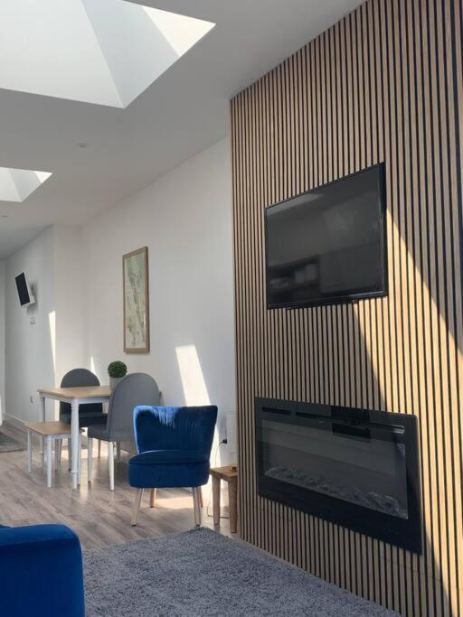 Carbis Daze Ocean Views Studio, Superking Bed St Ives *