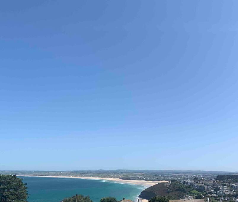 Apartment Carbis Daze Ocean Views Studio, Superking Bed St Ives