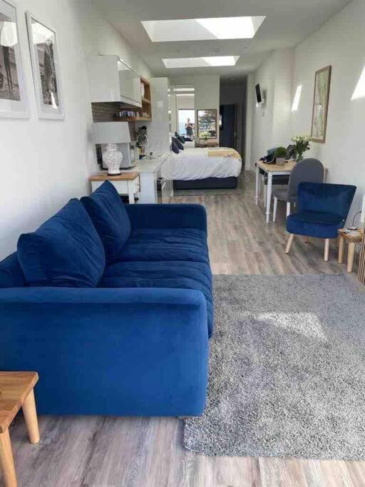 Carbis Daze Ocean Views Studio, Superking Bed St Ives *