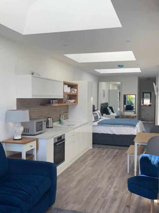 Apartment Carbis Daze Ocean Views Studio, Superking Bed St Ives Carbis Bay